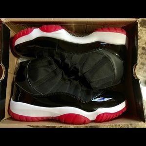 Men’s basketball shoes sz 11